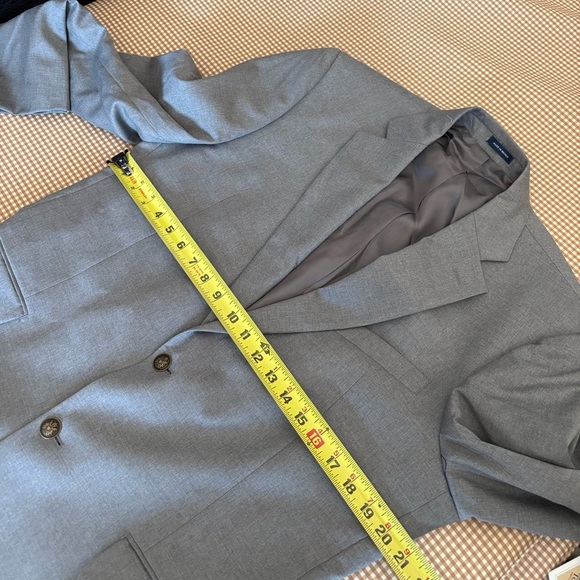 Paul Fredrick 43L Pearl Gray 2-Button Sport Coat
Wool Blazer Jacket. NEW - Picture 8 of 15